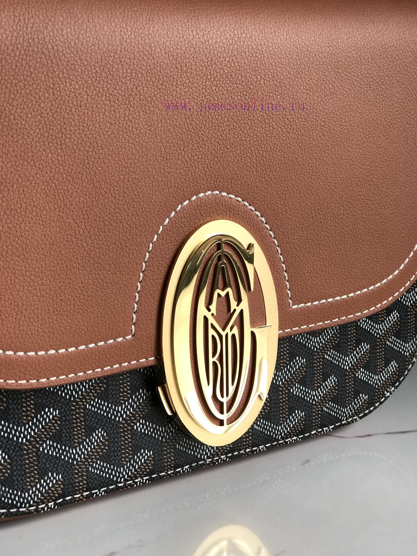 GOYARD 233 LLL not only retains the iconic elements of the classic version, such as the eye- o0akb7vp - Image 5