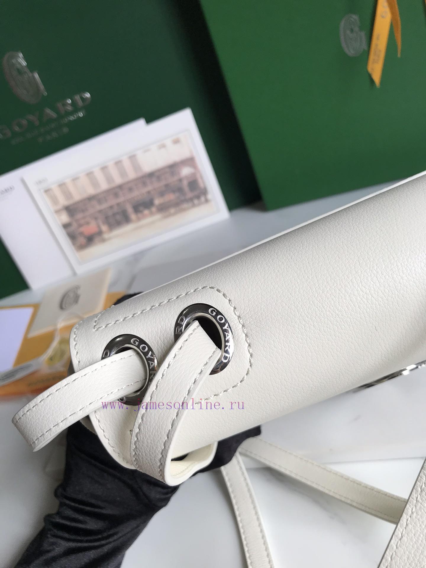 GOYARD 233 LLL not only retains the iconic elements of the classic version, such as the eye- zq67uqwj - Image 5