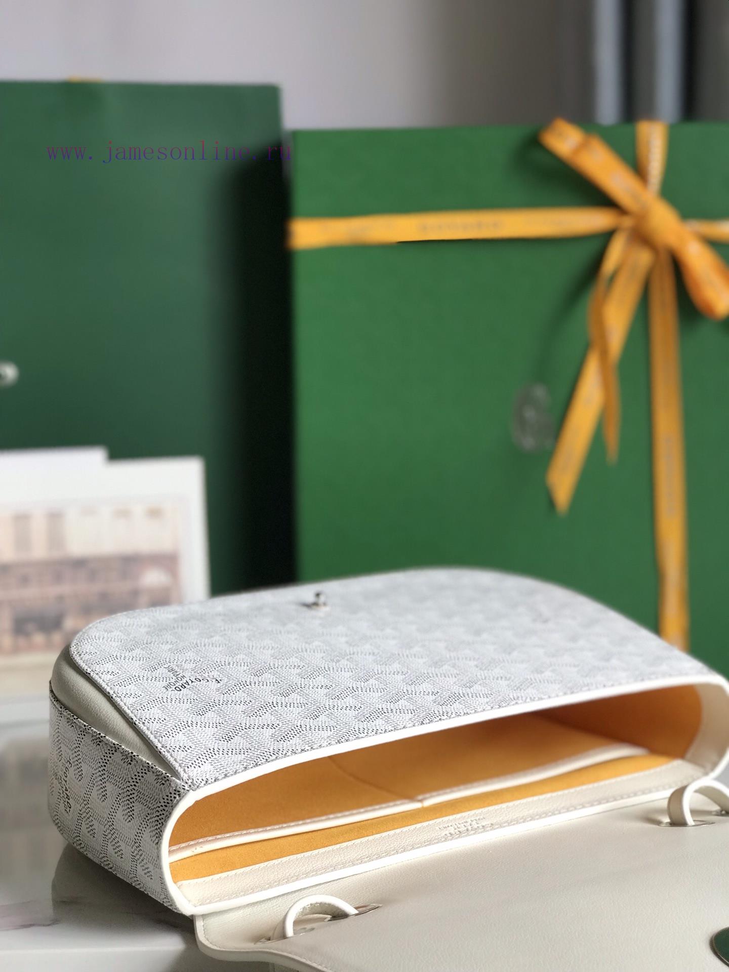 GOYARD 233 LLL not only retains the iconic elements of the classic version, such as the eye- zq67uqwj - Image 10