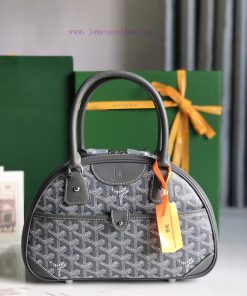 Bowling miniVintage mini limited edition vintage bowling bag, classic yet exquisite, cute ye q6a59nmw
