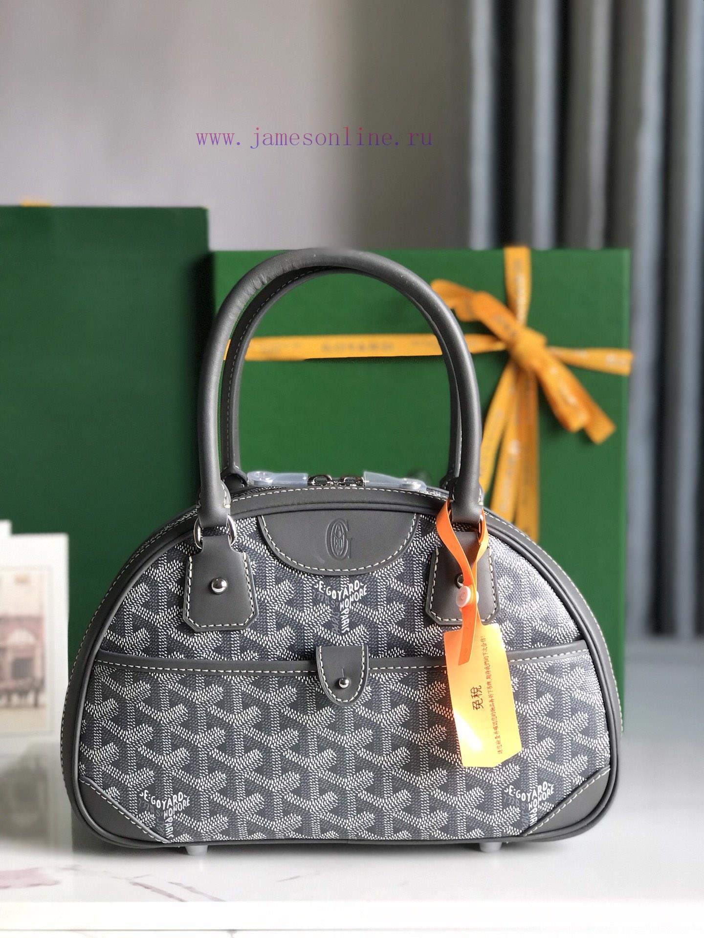 Bowling miniVintage mini limited edition vintage bowling bag, classic yet exquisite, cute ye q6a59nmw