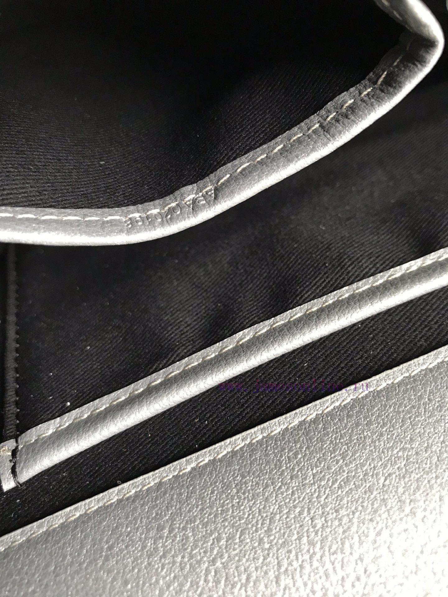 🤩 Goyard Belv é d è re II Sliver Space SilverThe classic quality of the Belv é d è re bag i q1mu45hi - Image 9