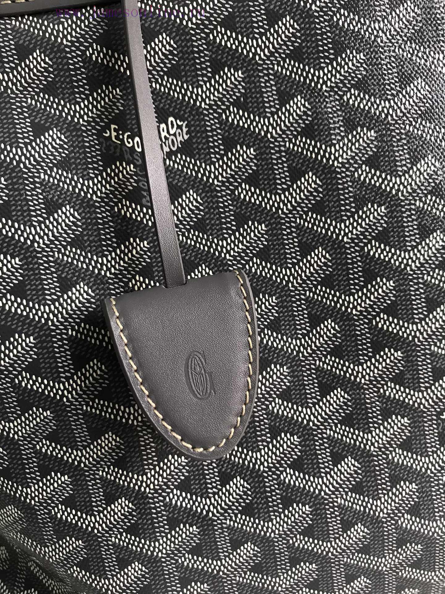 Goyard tote Commuter SeriesThe Bellechasse Biaude convertible bag has a spacious interior th 796be4o6 - Image 4
