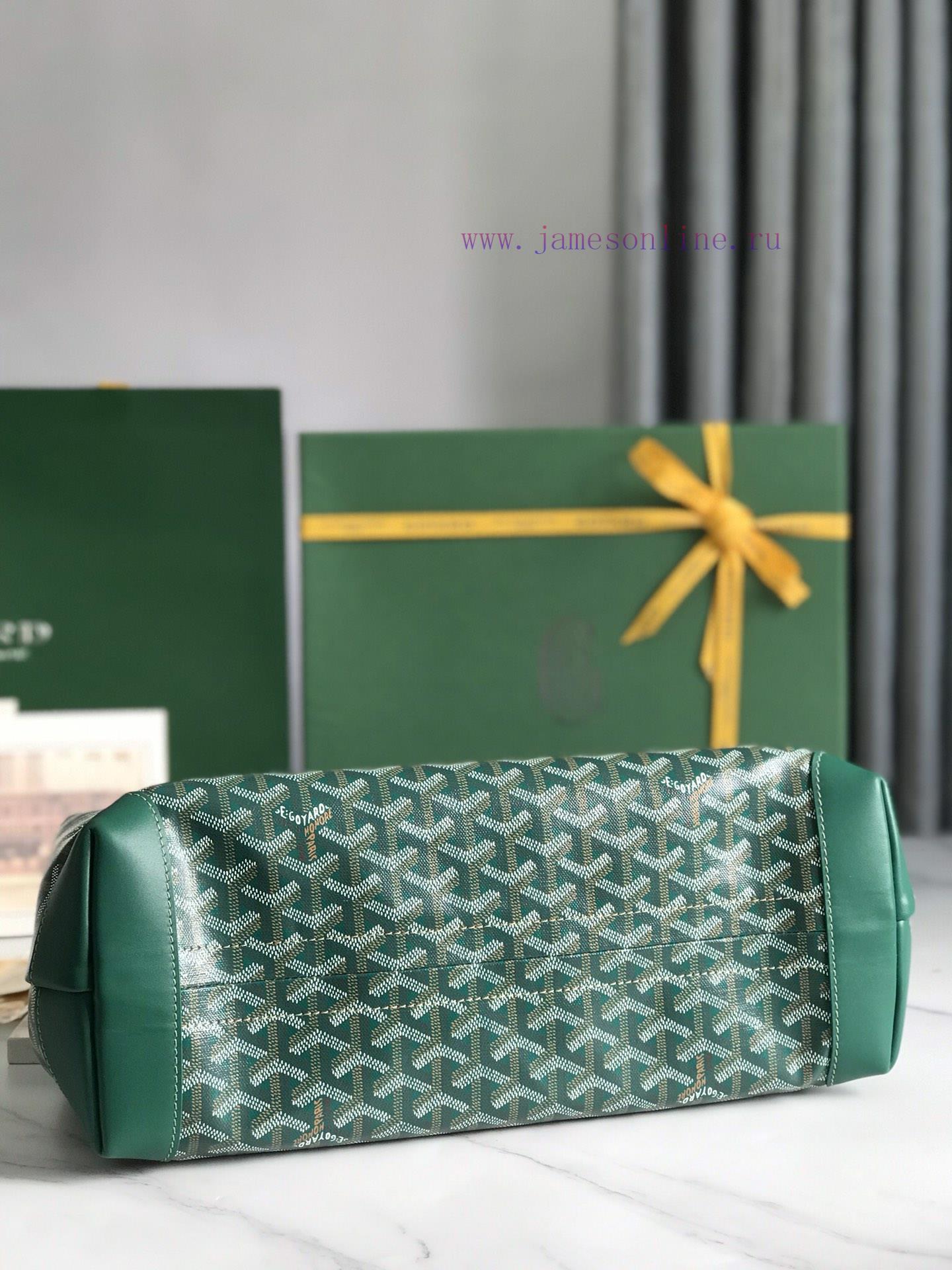 Goyard tote Commuter SeriesThe Bellechasse Biaude convertible bag has a spacious interior th bd2g9nhg - Image 8