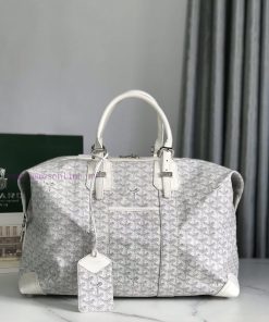The Boeing travel bag is 45 centimeters long and is perfect for weekend short trips in the c y68ia9kd