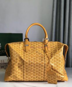 The Boeing travel bag is 45 centimeters long and is perfect for weekend short trips in the c 4yfinasb