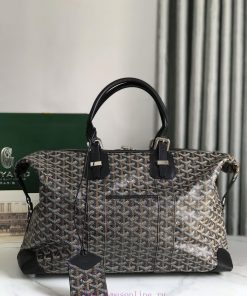 The Boeing travel bag is 45 centimeters long and is perfect for weekend short trips in the c 7mkalefa