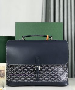 Goyard's new Citadin mailman bagThe name Goyard Citadin comes from the French word for "urba yl7tao2a