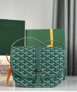 Matching original packaging with silk ribbon🤩 𝐆𝐨𝐲𝐚𝐫𝐝 The newly launched Goyard Belv é d è re pviilyp3