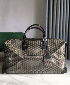 The Boeing travel bag is 55 centimeters long and is perfect for friends who carry multiple i x9c4bsn3