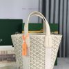 MaisonGoyard >Brand new sandstone color, an immersive and poetic presentationThe new color qlc788cs