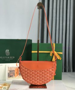 Simple outfits never go out of style, comfortable, casual, and durablePaired with a HIRONDE 1svyl2lb