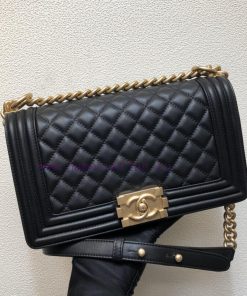Chanel Bag 𝐋𝐞𝐛𝐨𝐲 Tire Leather SeriesNine years of handmade precision production, based on th 96n3iaep