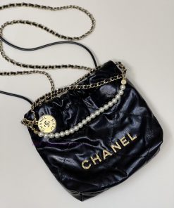 Chanel Bag 𝟮𝟯𝗦𝟮𝟮𝗯𝗮𝗴𝗠𝗶𝗻𝗶 Pearl Black GoldThousands of eagerly anticipated shoes are here, a r ze3hyrgo