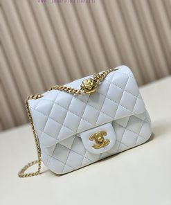 Chanel Bag 𝟮𝟯𝗦 The new Camellia Adjustment Buckle can be adjusted in length according to nee xa1zzmxe