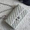 Chanel Bag 𝗖𝗛𝗔𝗡𝗘𝗟𝘾𝙁 Series Caviar Ball Pattern Quality with Sheepskin Inner𝙎𝙞𝙯𝙚 𝟮𝟱.𝟱𝗰𝗺Model xxf2vorh