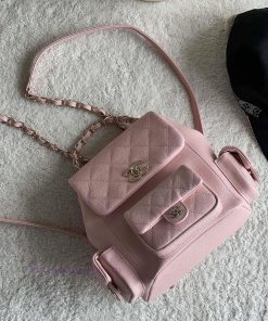 Chanel Bag 𝟮𝟯𝗸 New backpackThe leather is made of caviar and cowhideThe perfect combination 5lwjc25p