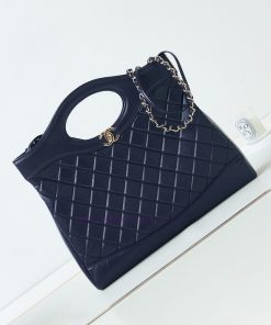 Chanel Bag The 23A31bag tote bag is back, fashionable and versatile, not to mention practica rzl0hx36