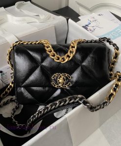 Chanel Bag Ohanel 19Bag AS1160 Wrinkle Oil Wax Skin Focus 🤩🤩  This bag is a perfect combinat uiahe392