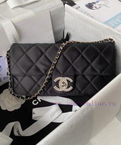 Chanel Bag The Chanel 23A popular pearl baguette bag AS3791 has the same actual capacity as a00gg3ty