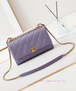 Chanel Bag 24A season pearl bag in Paris, hot and steaming, latest season pearl bag heartThe fmn85ykh