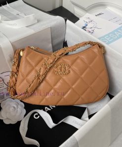 Chanel Bag   ⏺ 23khobo armpit bag in stock is so cool! AS4422 classic 19 button addition is h34d5ez8