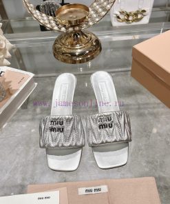 Miu Miu 2024 Spring/Summer New Soft Sheepskin Wrinkled Face Cool Slippers SeriesSweet and sa01w49zzj