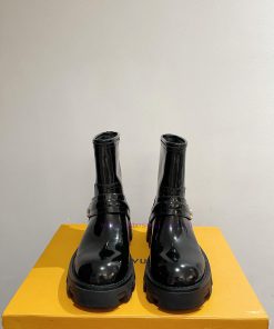 LV's latest popular short boots for autumn and winter are concise and practical, with a bold65eshjwj