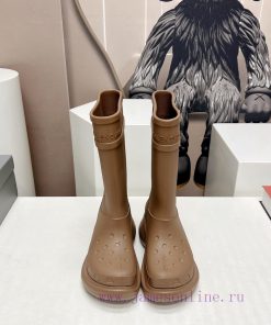 Top tierBALENCIAGA Paris Home 2023 vs Autumn/Winter New Rain Boots CollectionSponge cake thilou7rju6