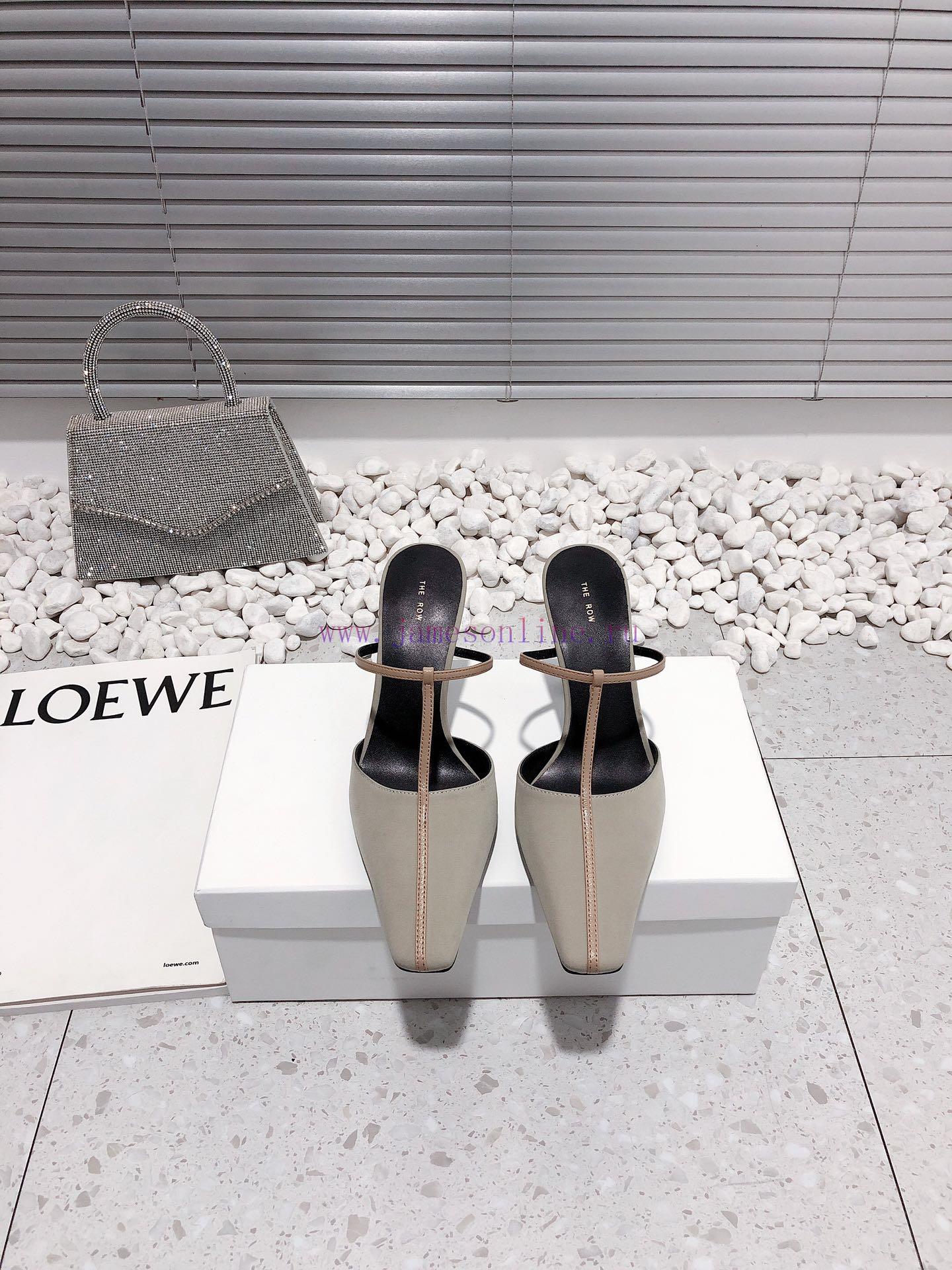 Top of the line The Row high-heeled slippers with toe caps and semi trailers are from a youn22vi6hrv - Image 2