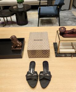 Balenciaga2023 2023 Official Latest Printed B-Pattern Magnet Folding Box Packaging: This ytnki80me