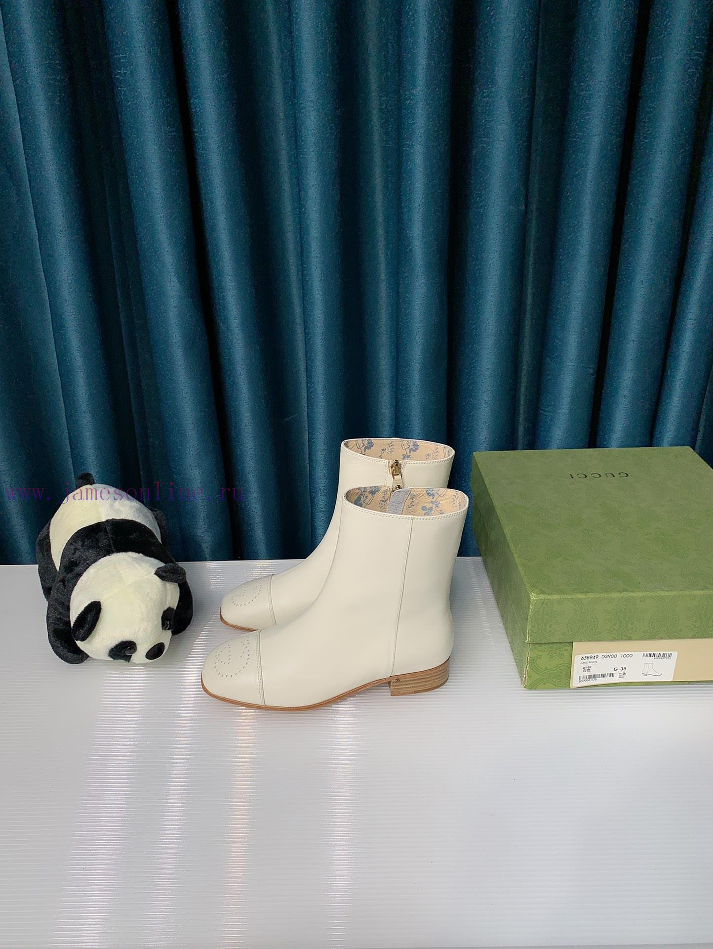 Long term availabilityGUCCIGucci ballet shoes are a big hit, cleverly using design elements c26j76d9 - Image 5