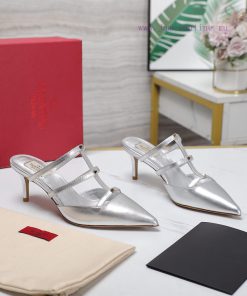 Valentino Paris Fashion Week 2023 Spring/Summer Show Collection 2023 New Valentino Mid Heel t9yvv30m