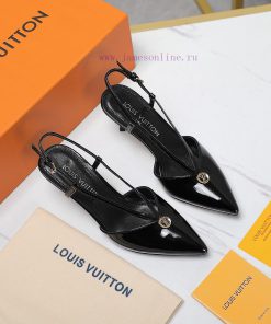 LV | Louis Vuitton🧡 2024 Early Spring New Top Model ️Key pointed single shoe hard goods are x6tu8n53