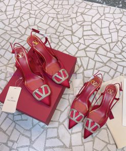 Valentino VLogo series shoes, the latest rhinestone buckle series, the most detailed and per9gqbwinq