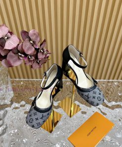 New LV Donkey Brand 2024 Early Spring New Top Original Developed Vintage Art High Heel Sandawk8v9sdo