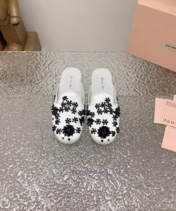 High quality Miumiu Spring/Summer 2024 Fashion Show Embroidered Flower Beads Le Fu Shoes/Sliasrhhp40