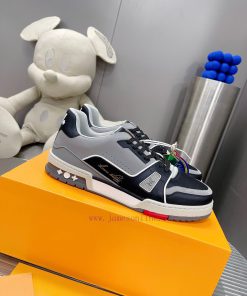 Men's limited edition low top sports shoes with custom-made cowhide outsole and TPU mold cosw9zg24wd