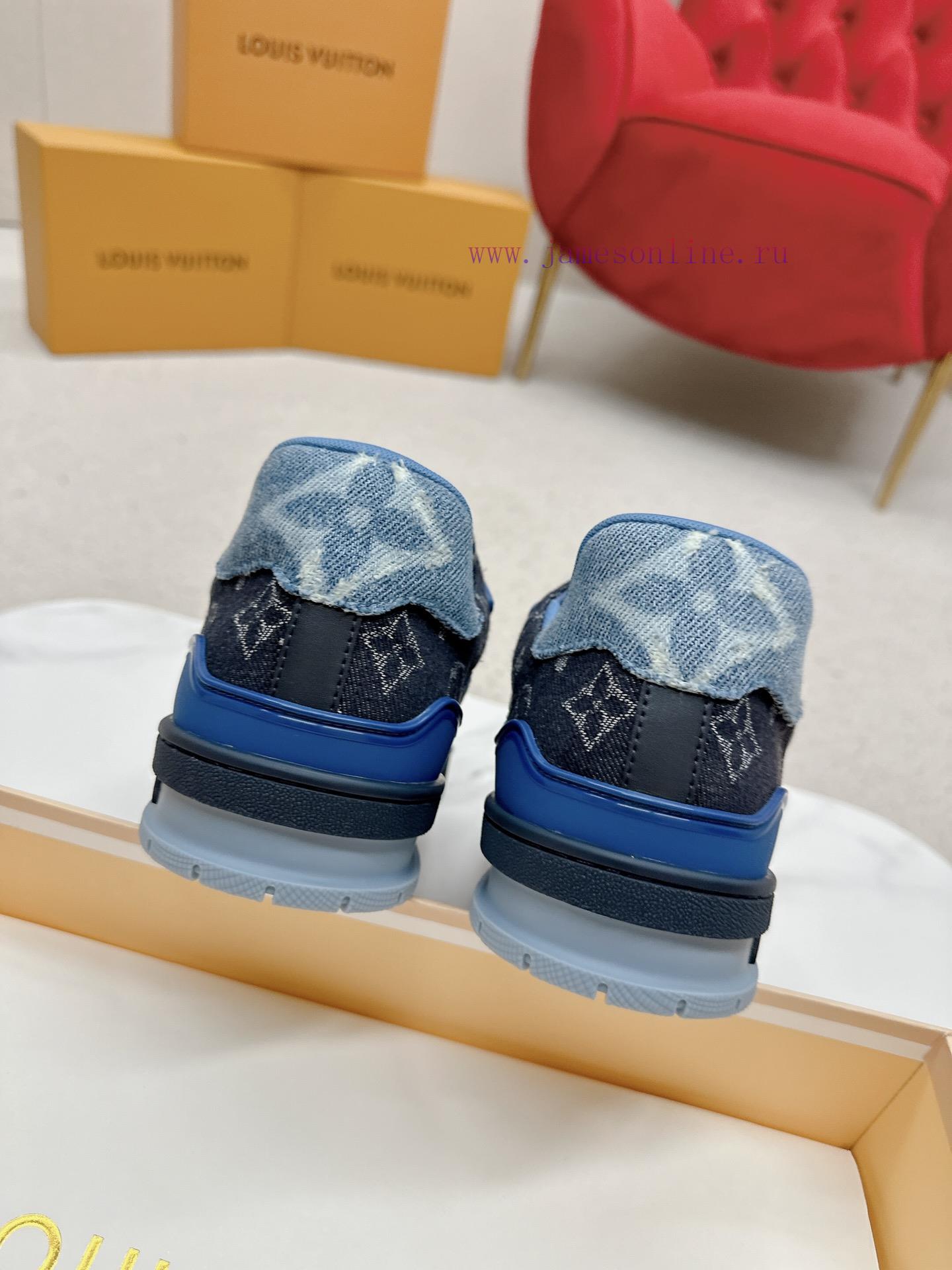 LV TRAINER sneakersThis LV Trainer sports shoe is a patchwork30mxkr74 - Image 8