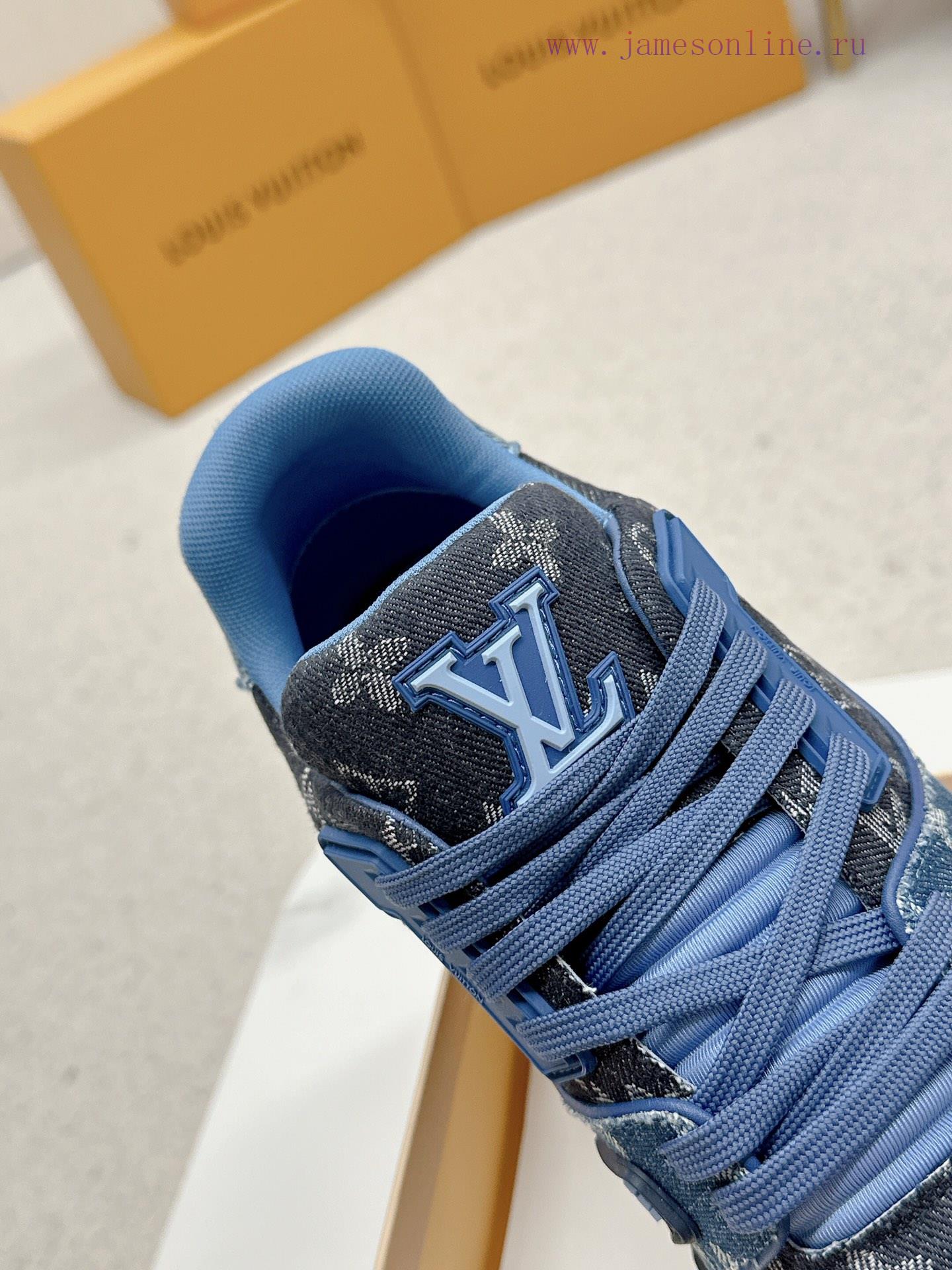 LV TRAINER sneakersThis LV Trainer sports shoe is a patchwork30mxkr74 - Image 9