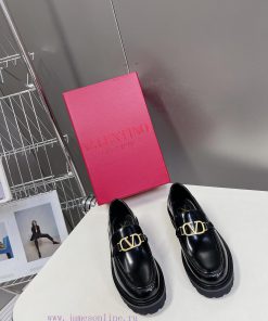 2024 Spring/Summer New Product V-Button Unisex loafers Single ShoesValentino Garavani's clas1h48v889