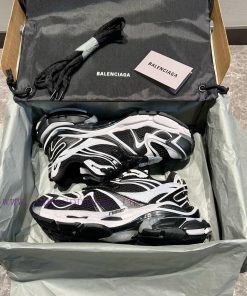 Top Balenciaga Balenciaga Runner 2.0 Black and White ️ uses high-quality materials and finelr4786u6q