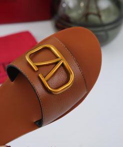 19818-1 Valentino's latest popular product is launched, the original shoes 11 copies are verooi98ggy