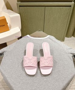 | ²⁰²4 𝐬𝐬  🤍🤎 Lvjia's new LV top-level product, featuring Lv brand slippers and hard goods,5bt77l9h