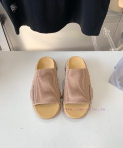 two ️⃣ 0 ️⃣ two ️⃣ four ️⃣BALENCIAGA  Parisian Family SlippersUpgraded version launches Spee33yeve1e