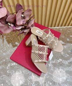 Top tier2024 Early Spring Fashion Show Update Valentino Striped Deep Mouth Half Drag/Flat/Hio0movv3c