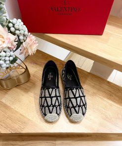 Women's and Men's 280Valentino Garavani/Valentino Canvas V New Fisherman's Shoes-Large V cannqvkhmgk