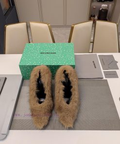 Balenciaga Fall/Winter 2024 Hot selling Product, Grand Launch, New Product Launch, Showroom ek9gvvj5