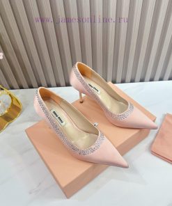 The 2024 new product MIU MIU has a brand new and super beautiful decoration combination, fulhv9e75o8