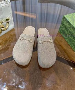 The improved version of the horseclip slipper features a wide round head design. The horseclwo3lx8od
